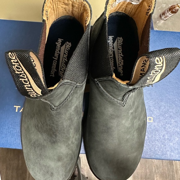 SOLD Blundstone 587’s size 6.5 / aus 3.5 - Picture 2 of 5
